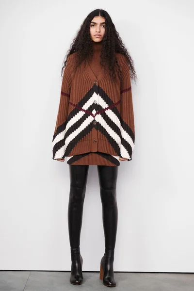 Look 32